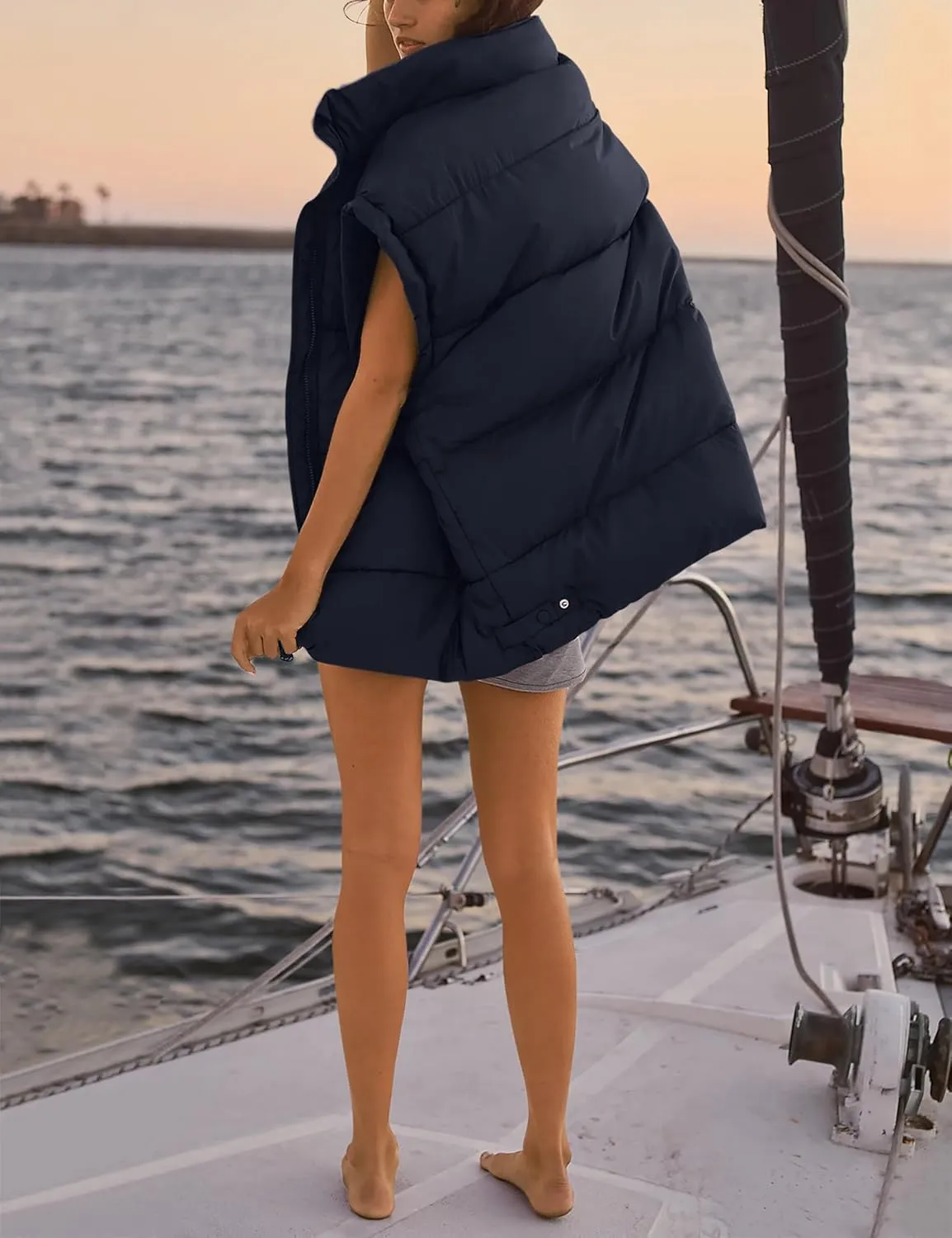 Lingswallow Womens Puffer Vest Oversized Puffer Jacket Coat Outerwear Sleeveless Stand Collar Vest for Women 2024 Trendy